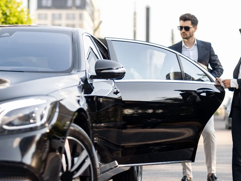 Premium Airport Transfers and Chauffeur Services in the UK with Borjan Cars