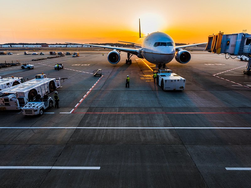 Reliable Airport Transfers in Oxfordshire with Borjan – Travel in Comfort and Style